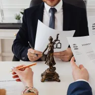 What Sets Apart Top-Performing Personal Injury Law Firms From the Rest
